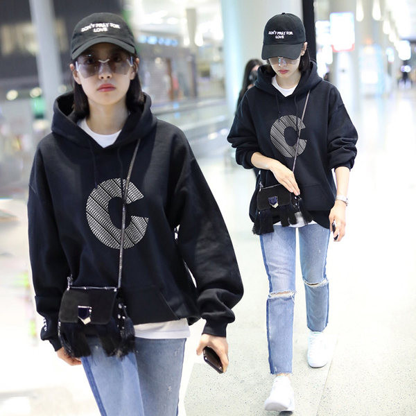 Naiste tepitud kapuutsiga lipsudega dressipluus