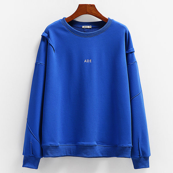 Ženska majica s O izrezom i izvezenim natpisom