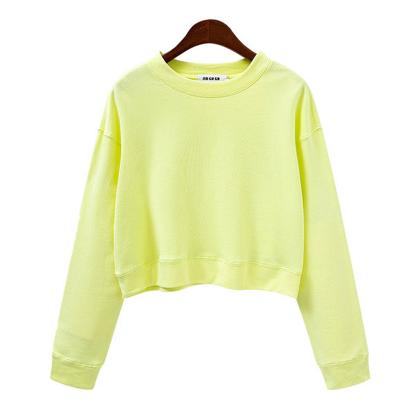 Modern, rövid női pulóver ovális nyakkivágással