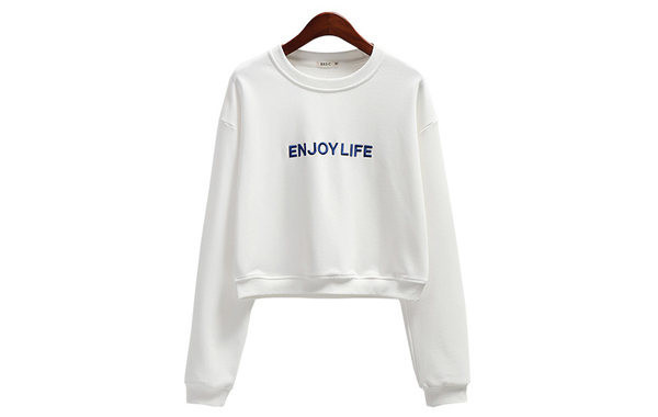 Kratka majica s natpisom u tri različite boje