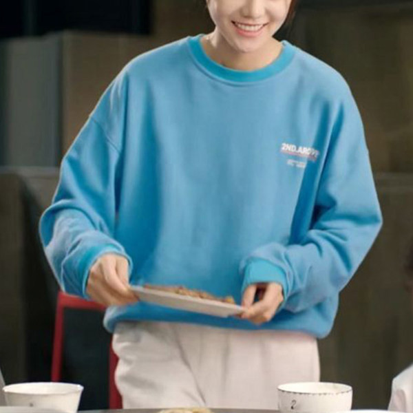 Női pulóverek V-nyakkivágással - kék színben