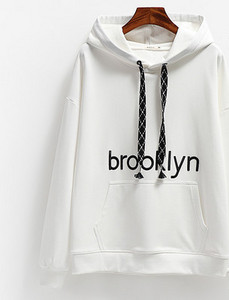 Női pulóver három színben kapucnival