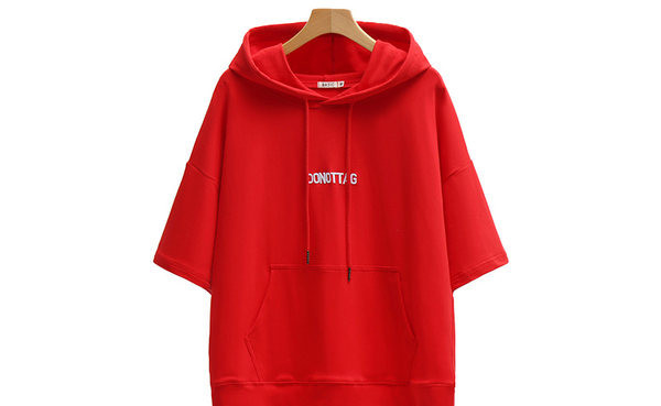 Hímzett feliratú, alkalmi női kapucnis pulóver