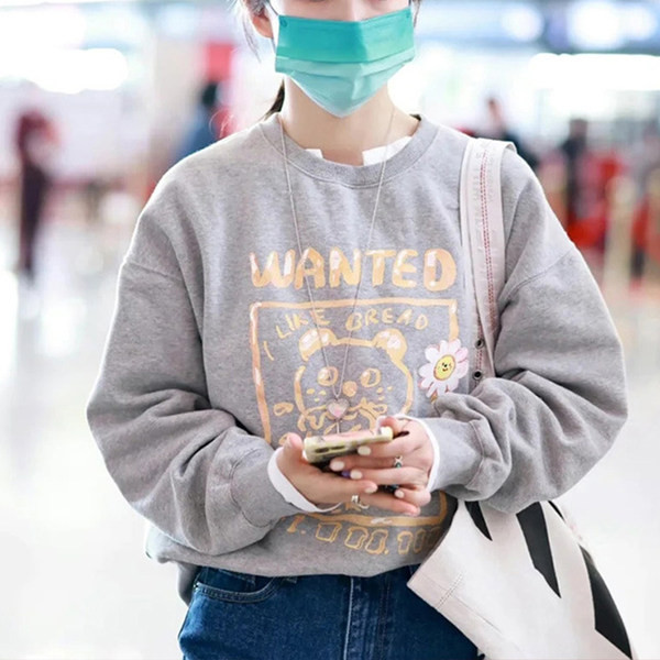 Naiste dressipluusi lai tikandiga mudel