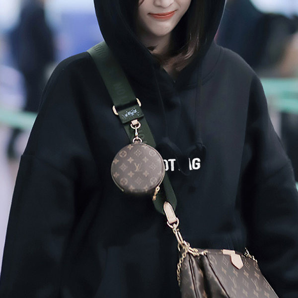 Γυναικείο casual φούτερ με χοντρή βελούδινη φόδρα και κεντητά γράμματα