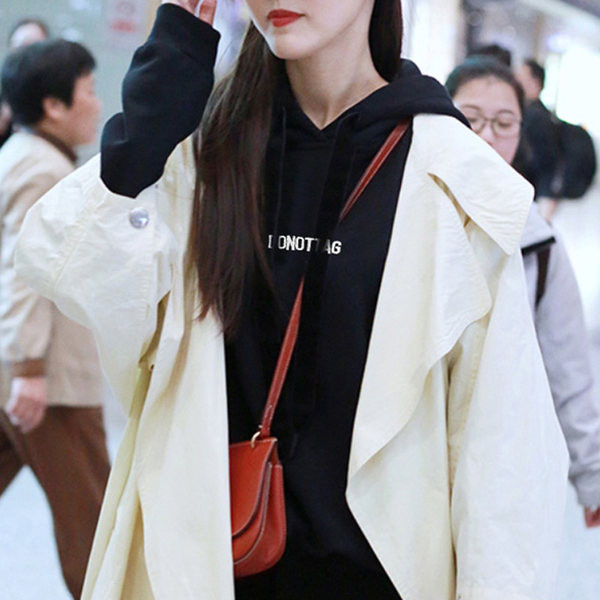 Γυναικείο casual φούτερ με χοντρή βελούδινη φόδρα και κεντητά γράμματα