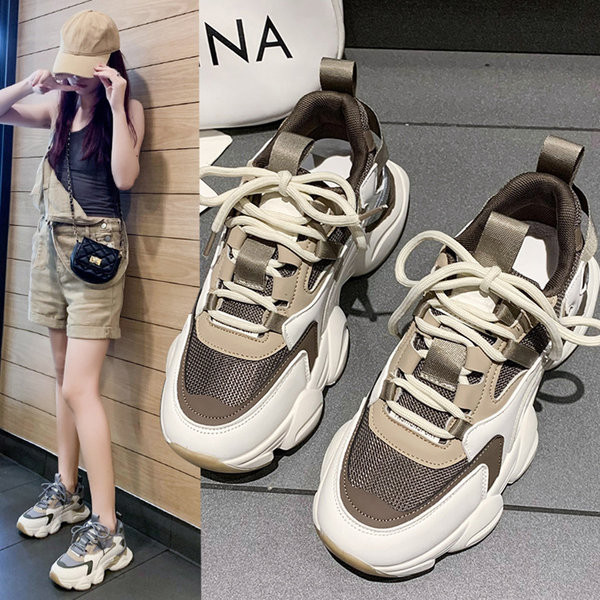 Γυναικεία casual sneakers με ανασηκωμένη σόλα σε δύο χρώματα