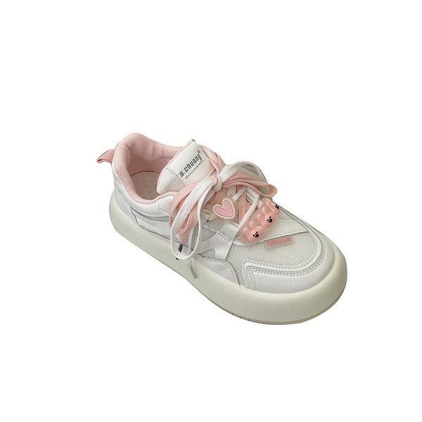 Kareda talla ja dekoratiivsete lilledega naiste tossud