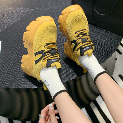 Naiste tossud - igapäevased kahes värvitoonis