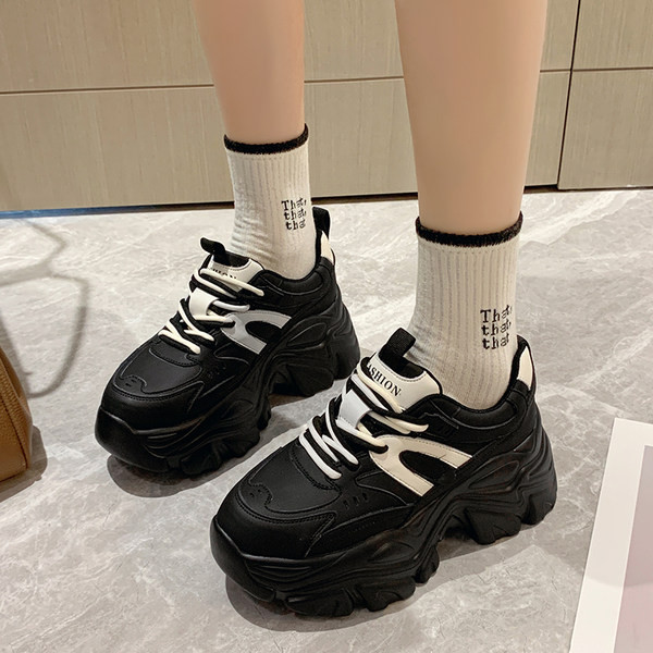 Naiste tossud - igapäevased kahes värvitoonis