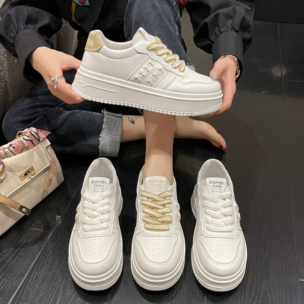 Naiste tossud - valget värvi vabaaja tossud