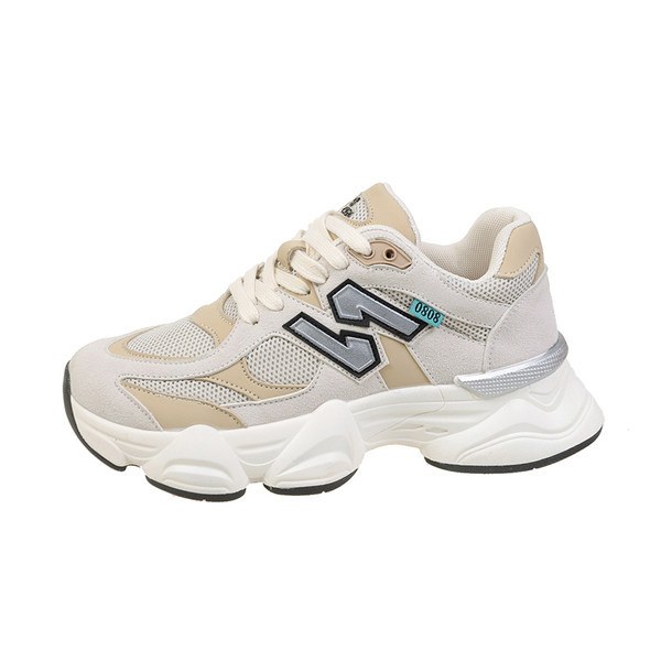 Naiste tossud - sport