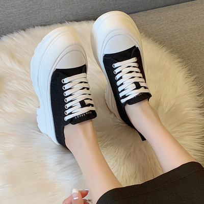 Női sportcipő linkkel