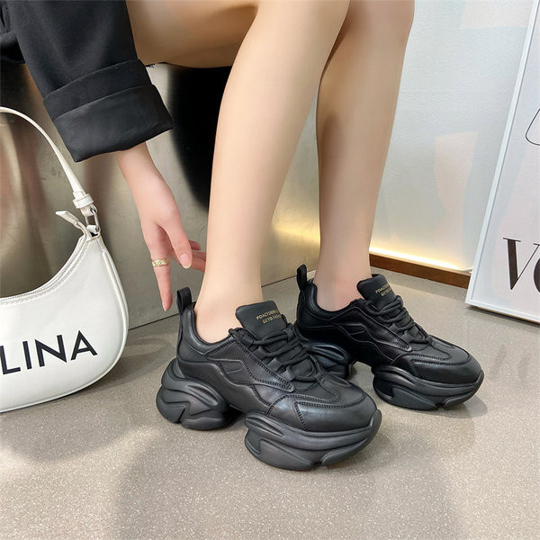 Női alkalmi tornacipő két színben