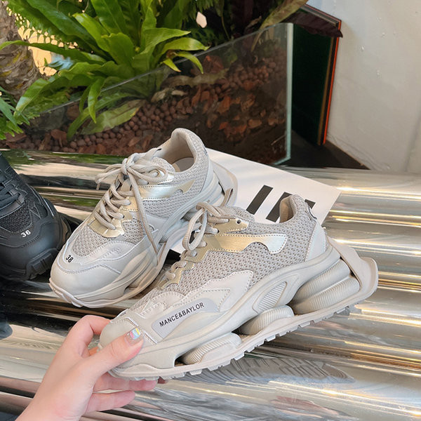 Γυναικεία sneakers - casual σε δύο χρώματα