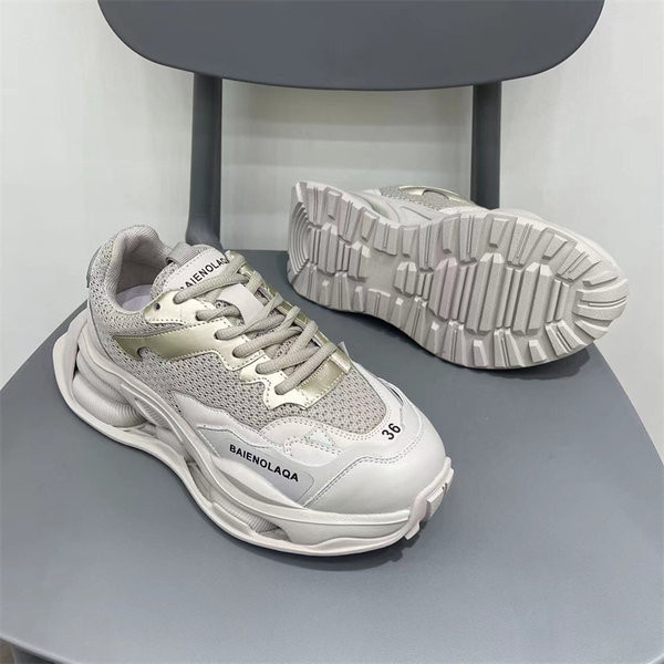 Női sportcipő - két színben