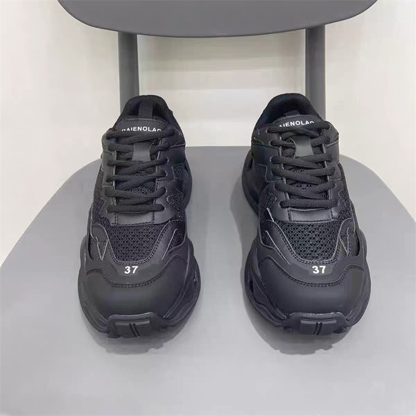 Női sportcipő - két színben