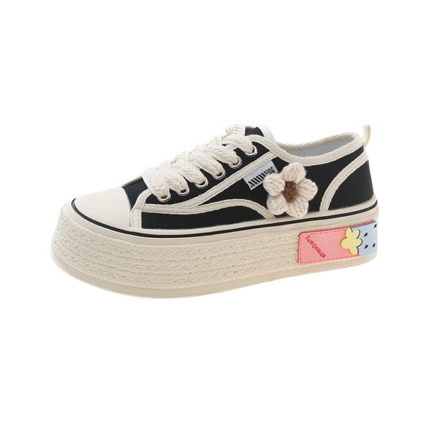 Modern női tornacipő 3D dekorációval és 5 cm magas talppal