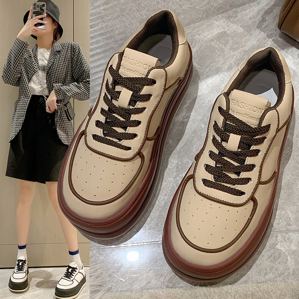 Lekerekített női tornacipő új modellje lapos talppal