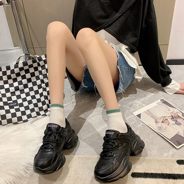 Uued tõstva tallaga naiste vabaaja tossud