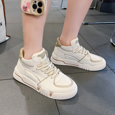 Naiste vabaaja tossud - kaks värvi