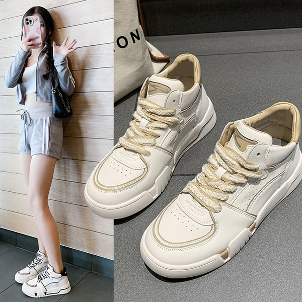 Naiste vabaaja tossud - kaks värvi