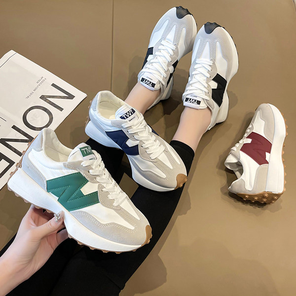 Γυναικεία casual αθλητικά sneakers με κορδόνια