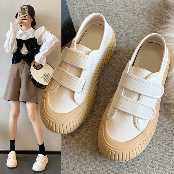 Γυναικεία αθλητικά sneakers με κούμπωμα velcro