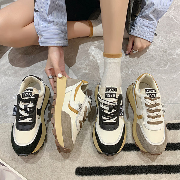 Uus mudel naiste paeltega sporditossud