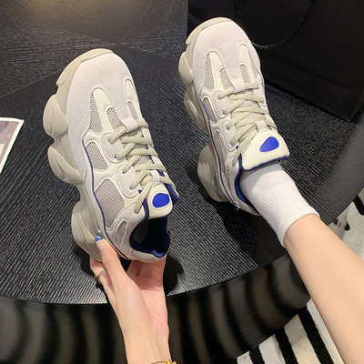 Női tornacipő emelvényes