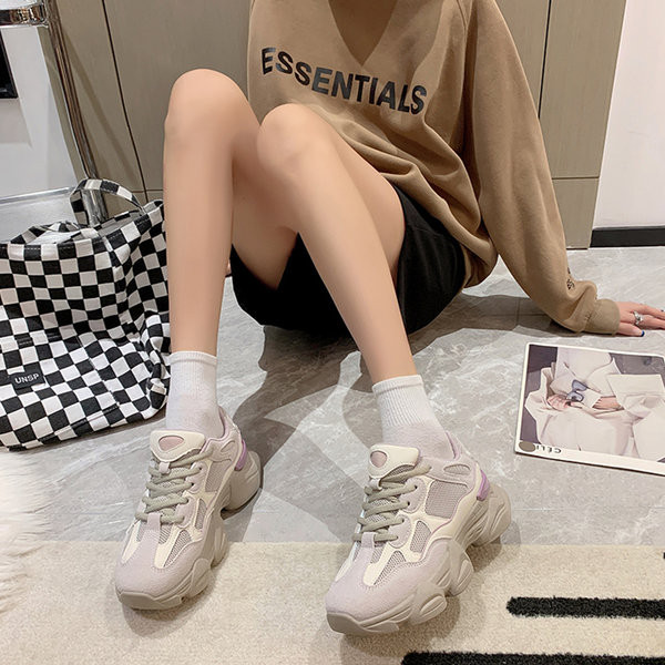 Női tornacipő emelvényes