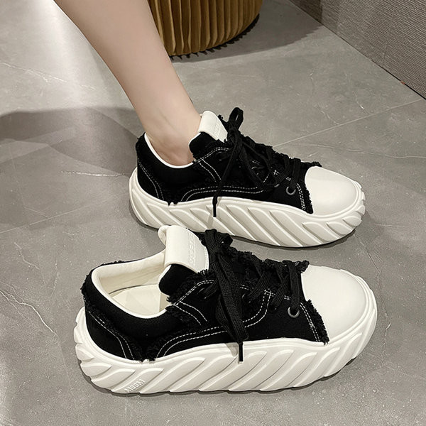 Női alkalmi cipő durva talppal