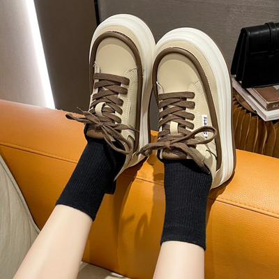 Új női őszi fekete-fehér tornacipő