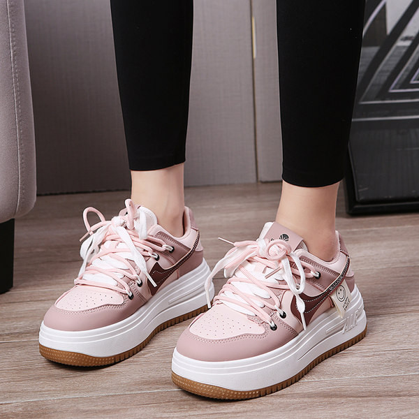 Кожени дамски спортни кецове за ежедневието