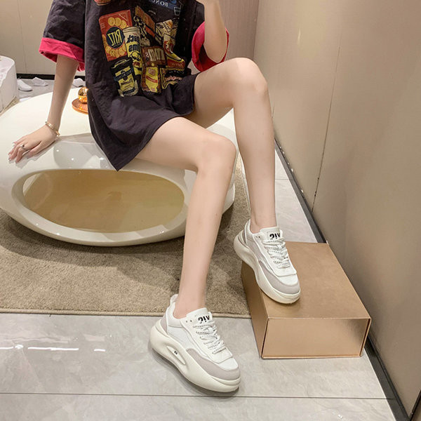 Női tornacipő - sportmodell