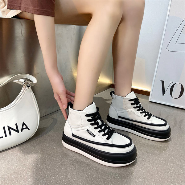 Divatos női magas szárú tornacipő