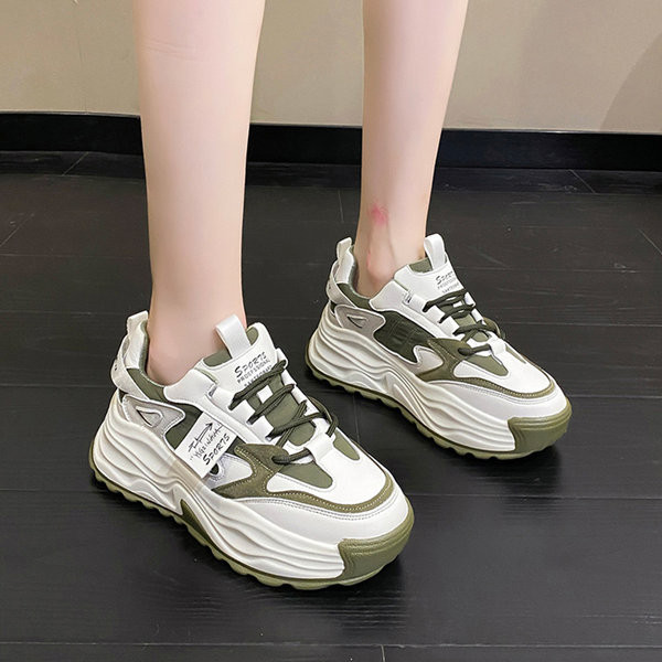 Γυναικεία casual sneakers - ψηλή σόλα