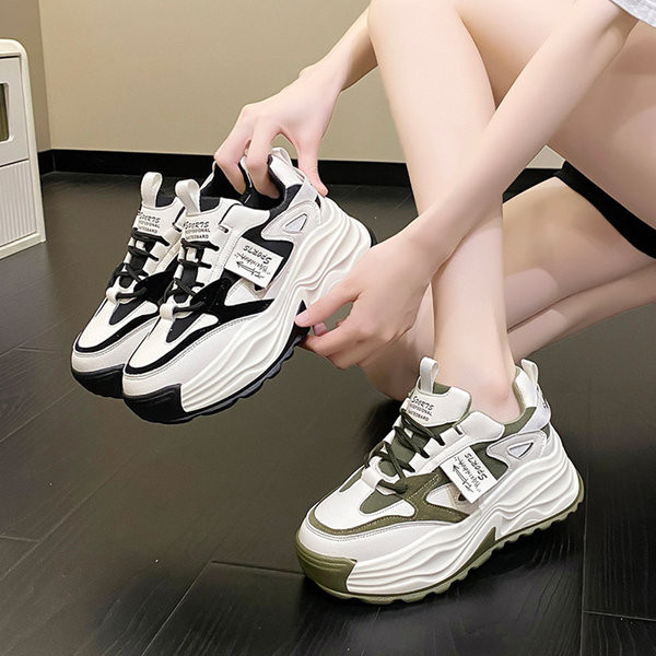 Γυναικεία casual sneakers - ψηλή σόλα