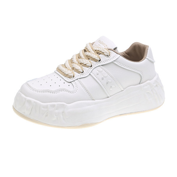 Műbőr női tornacipő fűzővel és felirattal