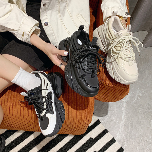 Eko-nahast kareda tallaga vabaaja naiste tossud