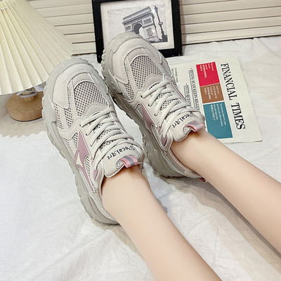 Fűzős, magas talpú női tornacipő több színben