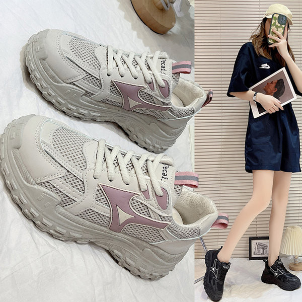 Fűzős, magas talpú női tornacipő több színben