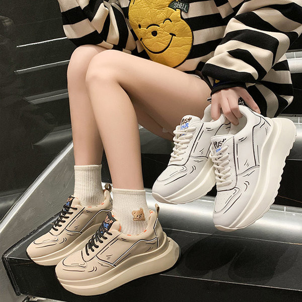 Naiste platvormtossud