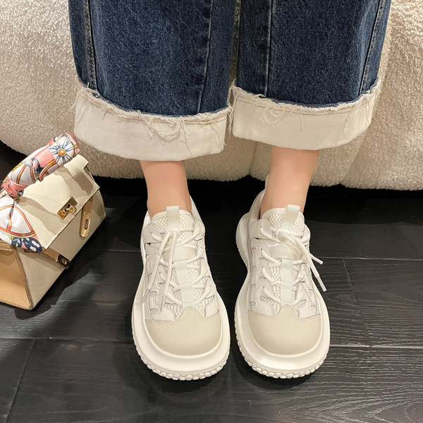 Női sportcipő - fűzős