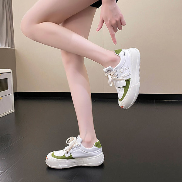 Női kerek fűzős tornacipő