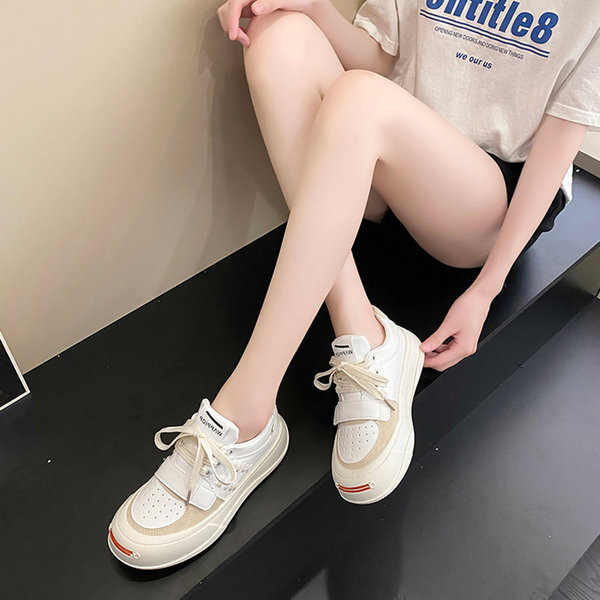 Női kerek fűzős tornacipő