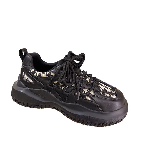 Γυναικεία πολύχρωμα sneakers σε δύο χρώματα