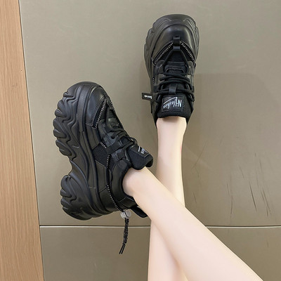 Γυναικεία casual sneakers με τραχιά σόλα σε τρία χρώματα