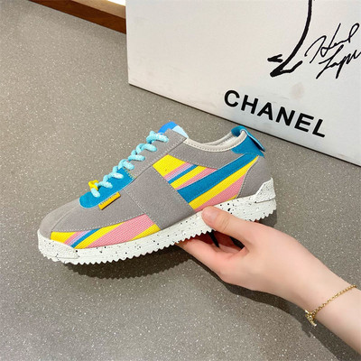 Γυναικεία πολύχρωμα sneakers με επίπεδη σόλα