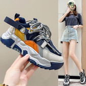 Kareda tallaga naiste tossude uus mudel - kaks värvi